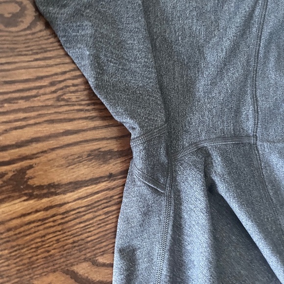 Lululemon wundet under gray size 6 - Picture 7 of 9